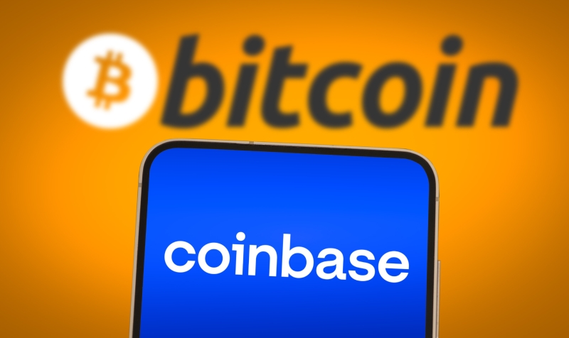 Financier Demand Ramps Up BlackRock Pressure on Coinbase for On-Chain Bitcoin Handling