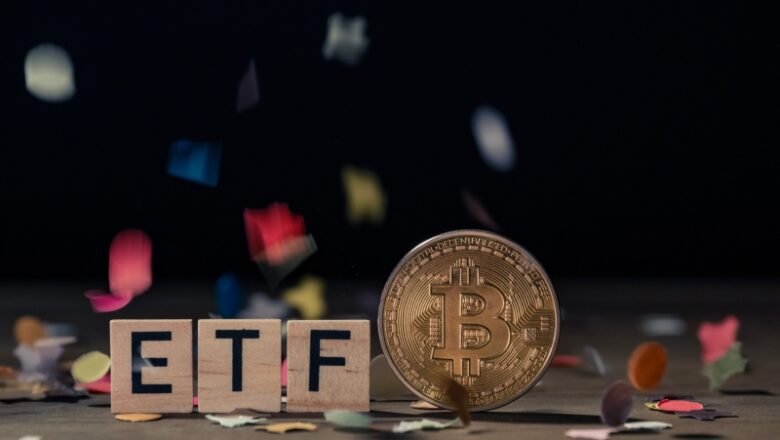 Area Bitcoin ETFs See Massive Outflows as First Anniversary Rolls Around